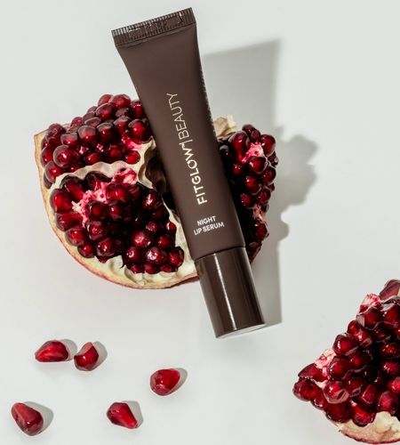 The Science of Supple Lips : Why Pomegranate Sterols Are the Ultimate Moisture Barrier Restoration